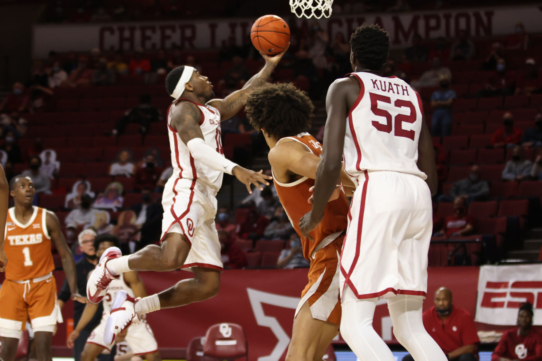 De'Vion Harmon